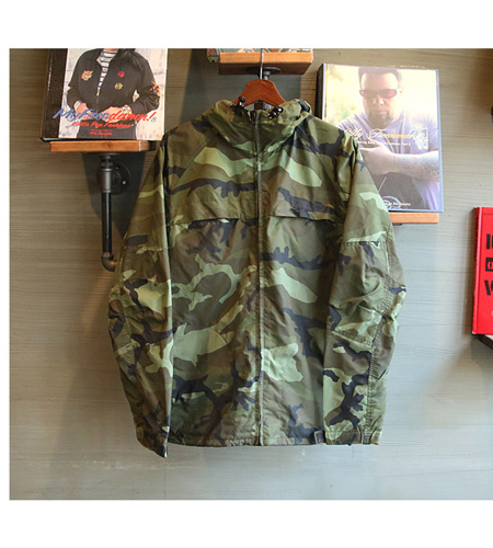 Carhartt Woodland Camo Zip-up Jacket 